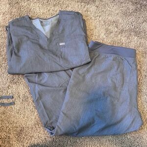 Figs Charcoal Scrub Ensemble